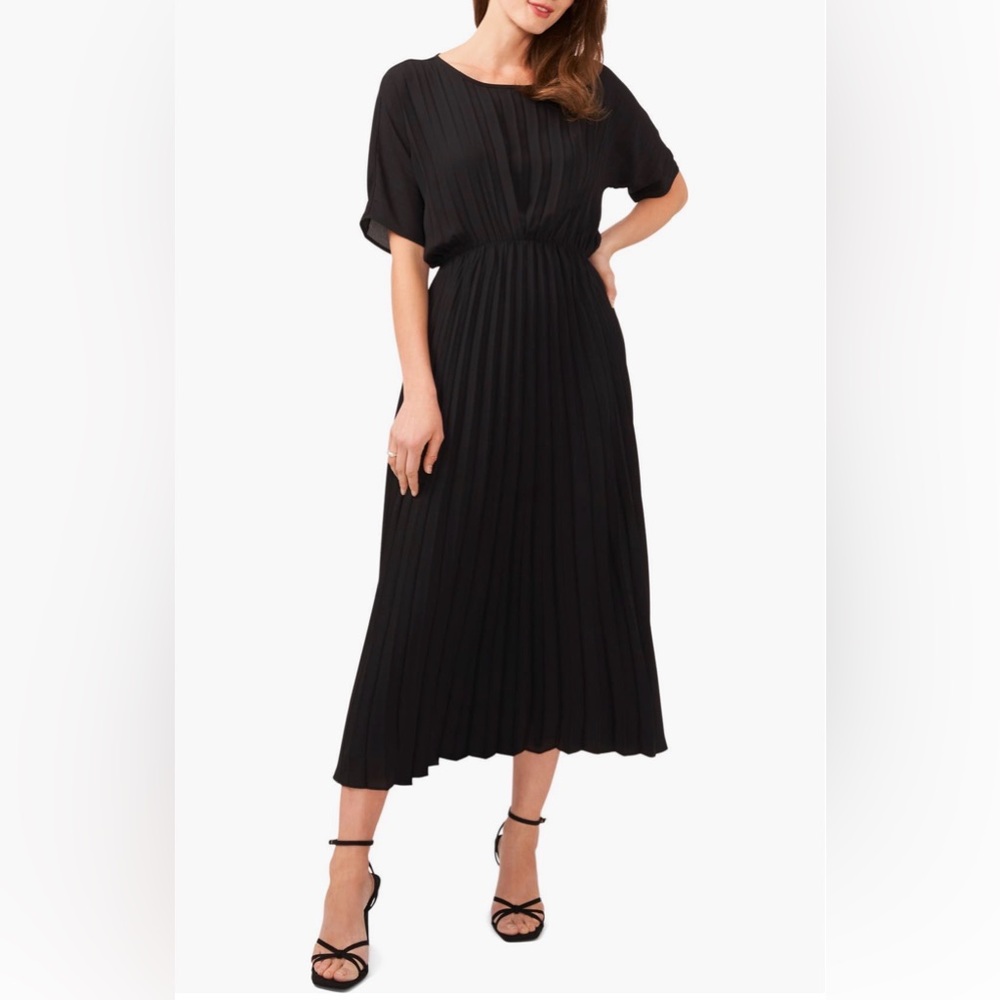 Halogen Black Short Sleeve Pleated Dress